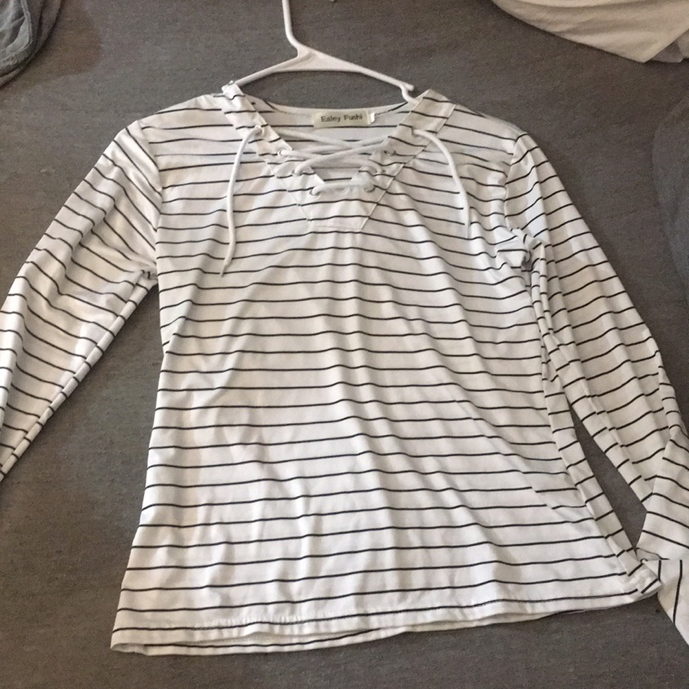 Black and white long sleeve shirt
